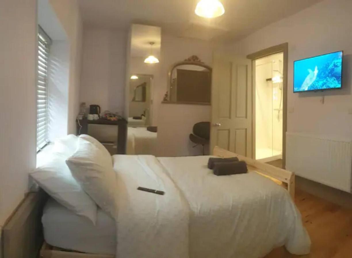 Buck - En-Suite Room In Canalside Guesthouse Burnley Kültér fotó