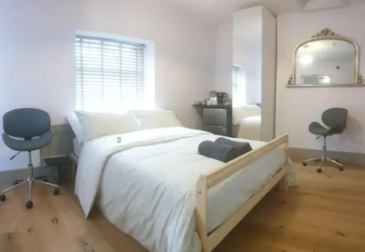 Buck - En-Suite Room In Canalside Guesthouse Burnley Kültér fotó